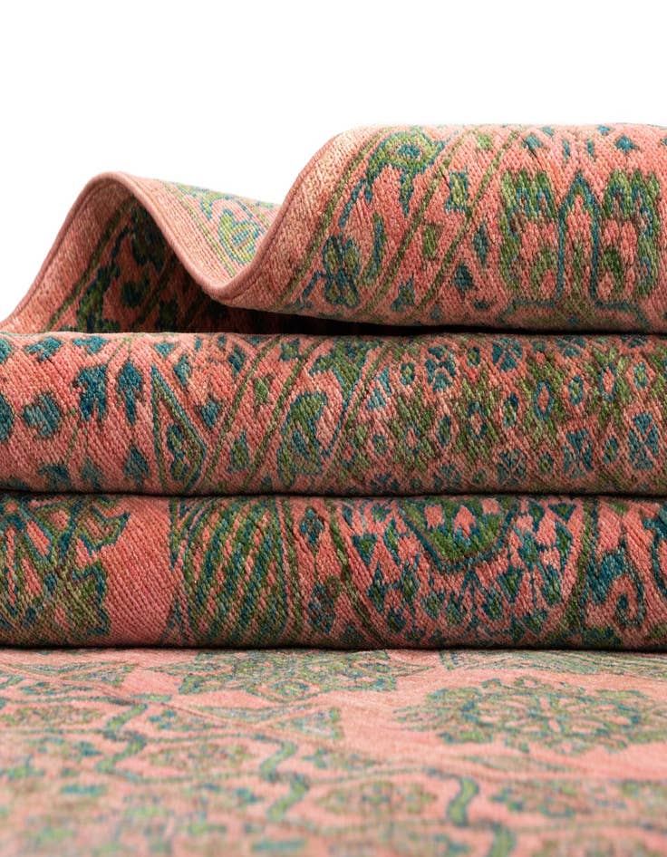 Detail image of 5' 7 x 8' 3 Amina Rug