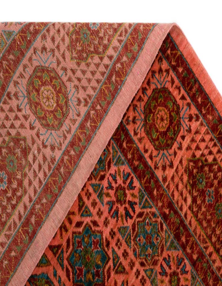 Detail image of 5' x 6' 8 Amina Rug