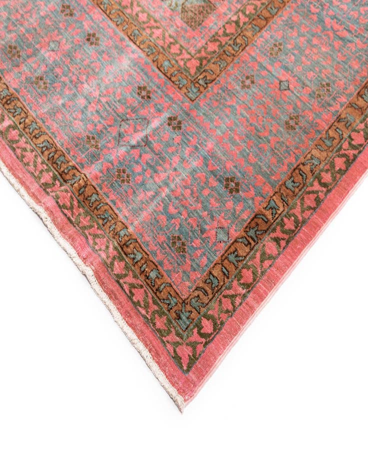 Detail image of 8' x 10' Amina Wool Rug