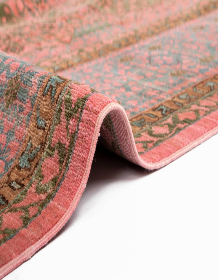 Detail image of 8' x 10' Amina Wool Rug