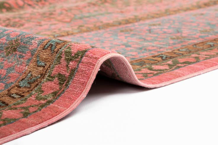 Detail image of 8' x 10' Amina Wool Rug
