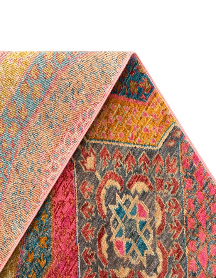 Detail image of 7' 11 x 11' 5 Amina Wool Rug