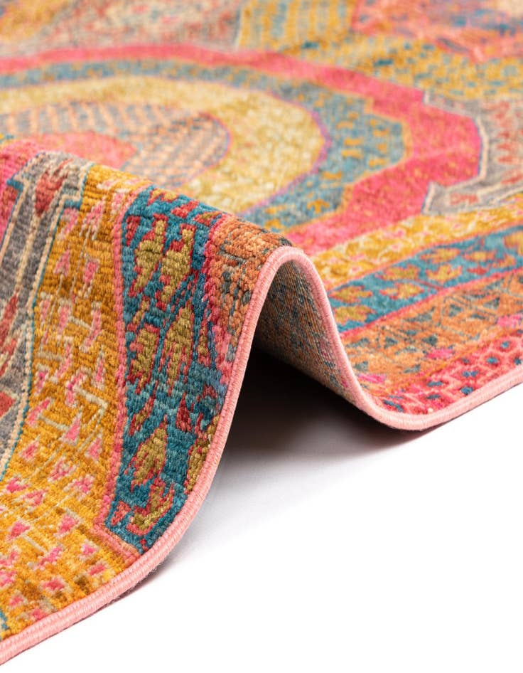 Detail image of 7' 11 x 11' 5 Amina Wool Rug