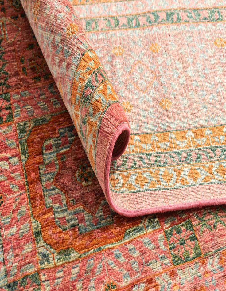 Detail image of 8' 1 x 9' 10 Hand Knotted Amina Rug