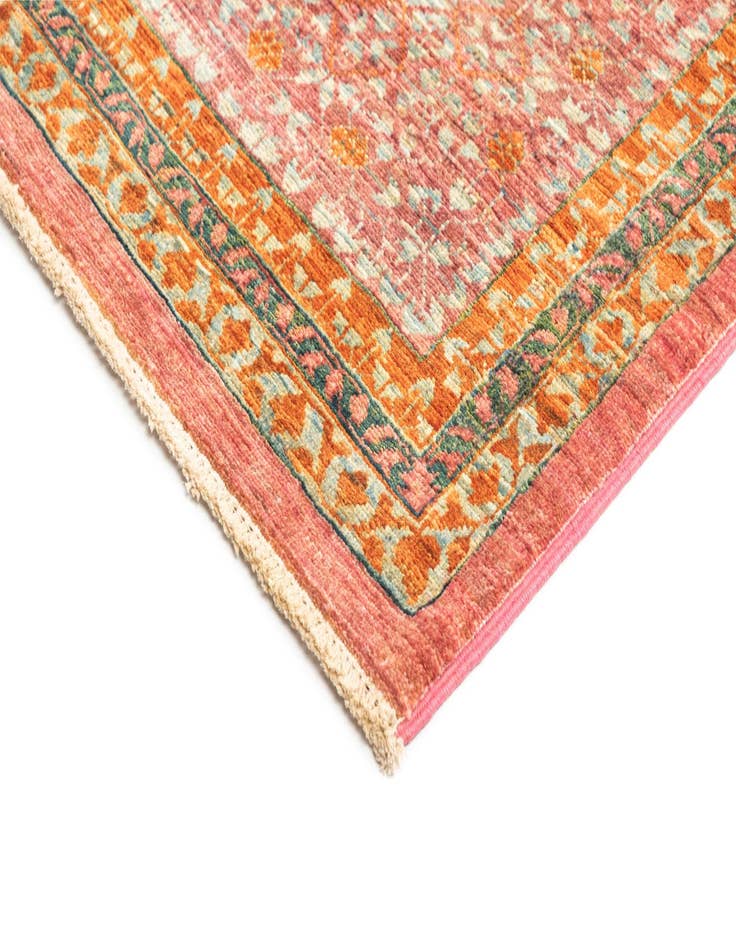 Detail image of 8' 1 x 9' 10 Hand Knotted Amina Rug