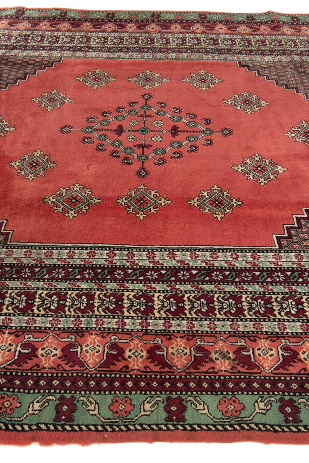 Detail image of 6' 8 x 9' 9 Hand Knotted Anatolian Wool Rug