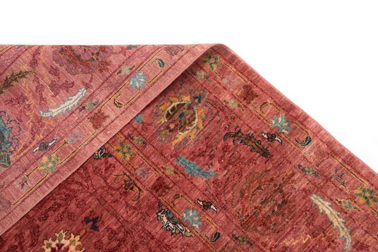 Detail image of 8' 2 x 9' 9 Hand Knotted Ariana Rug