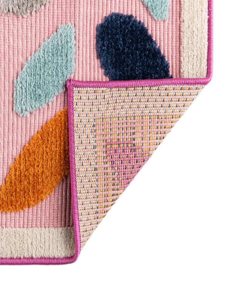 Detail image of 5' 3 x 8' Easy-Clean Aruba Indoor / Outdoor Rug