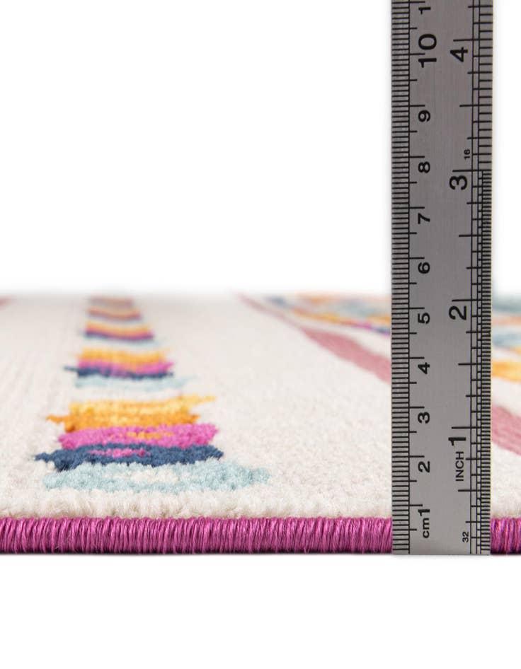 Detail image of 2' x 3' Easy-Clean Aruba Indoor / Outdoor Rug