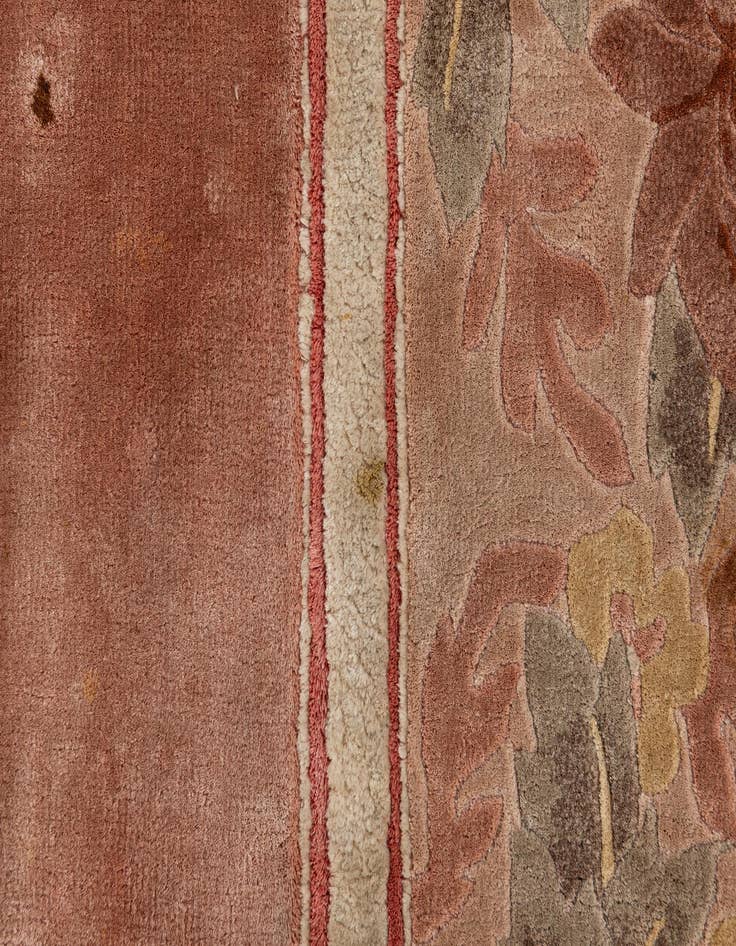 Detail image of 7' x 10' 2  Hand Knotted Carved Pekin Oriental Wool Rug