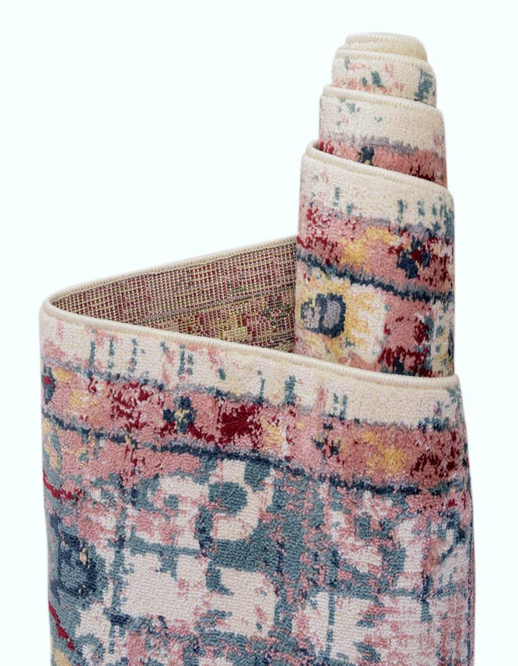 Detail image of 10' x 13' Charleston Rug