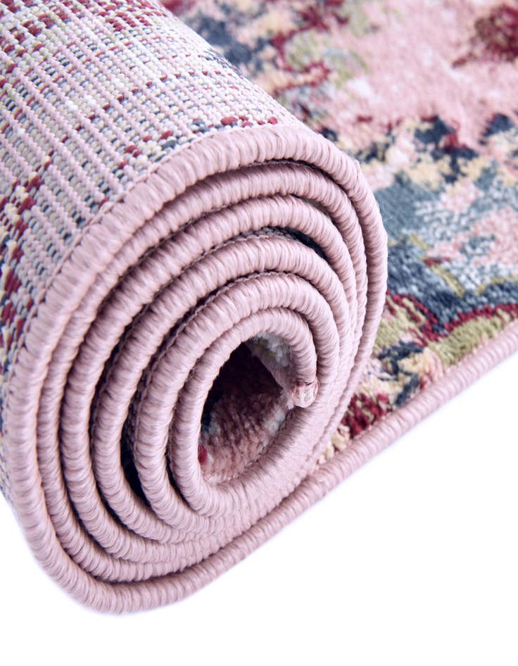 Detail image of 5' x 8' Charleston Rug