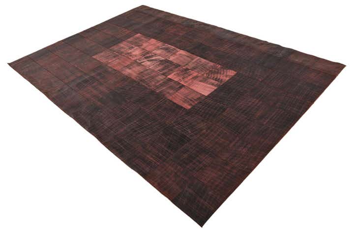 5' 7 x 8' Cowhide Rug