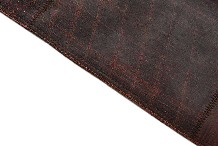 5' 7 x 8' Cowhide Rug