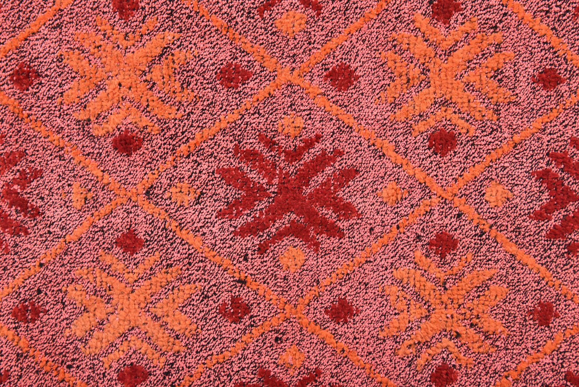 5' 10 x 8' 1 Hand Knotted Darya Wool Rug
