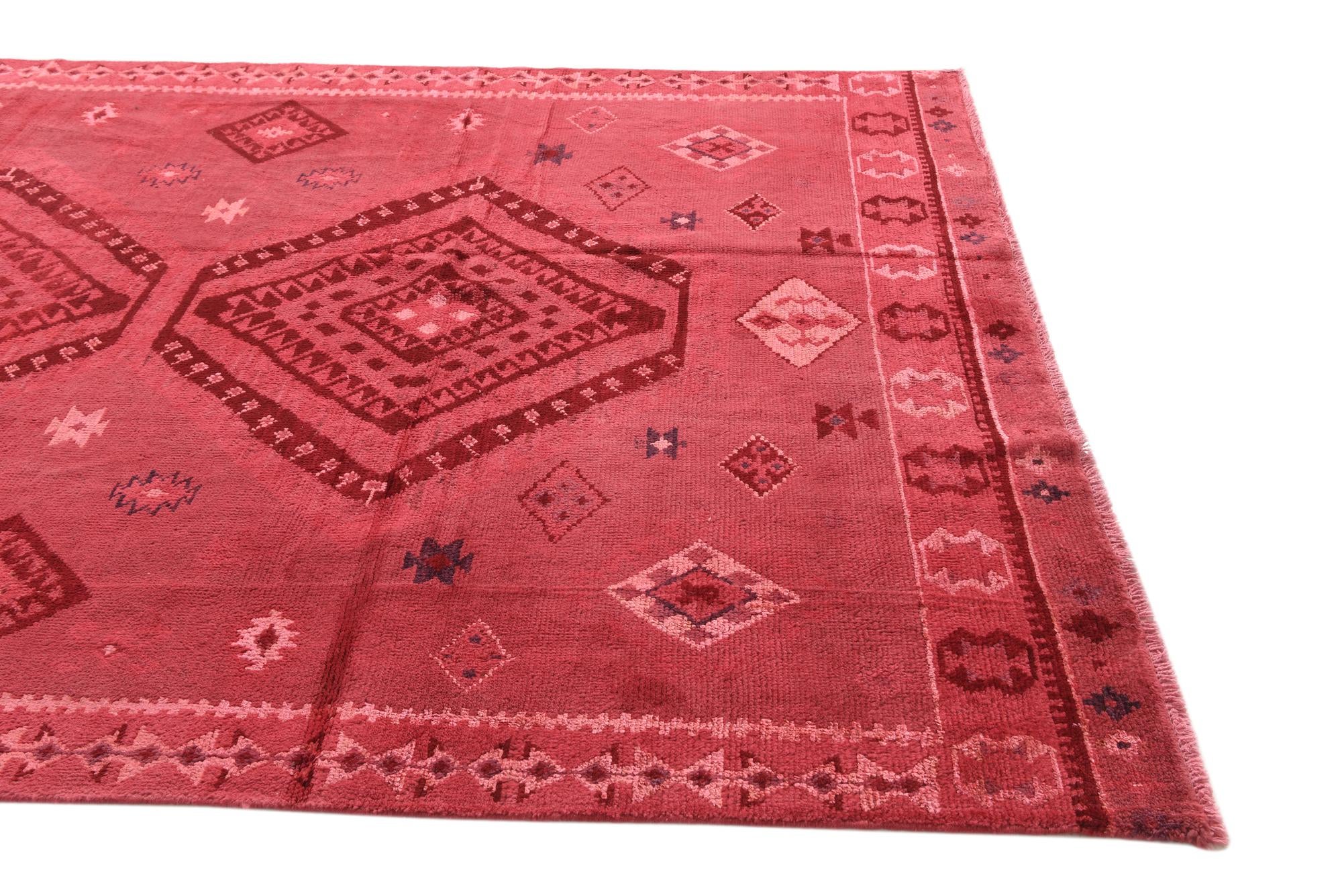 6' 4 x 10' Hand Knotted Darya Rug