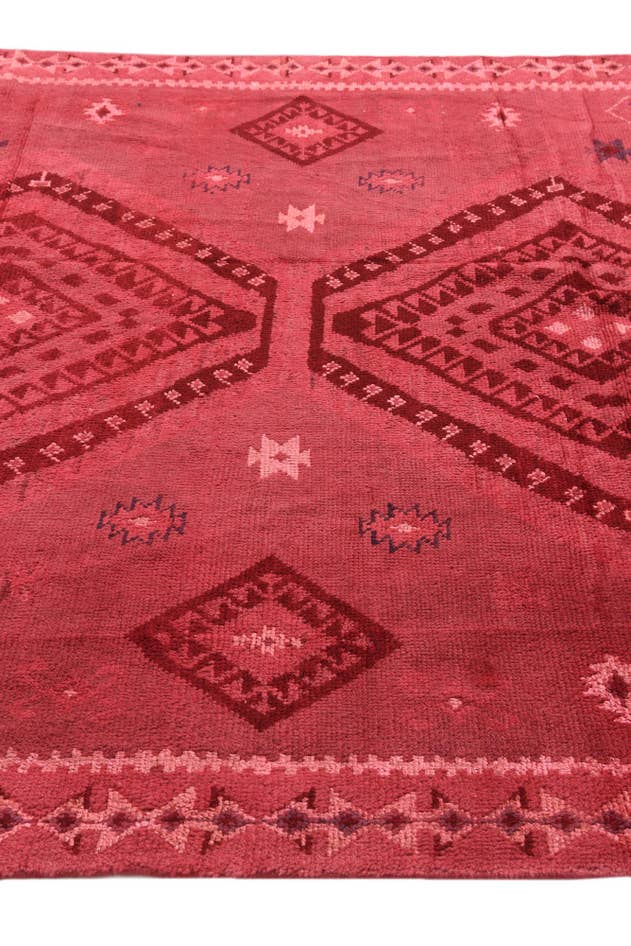 Detail image of 6' 4 x 10' Hand Knotted Darya Rug