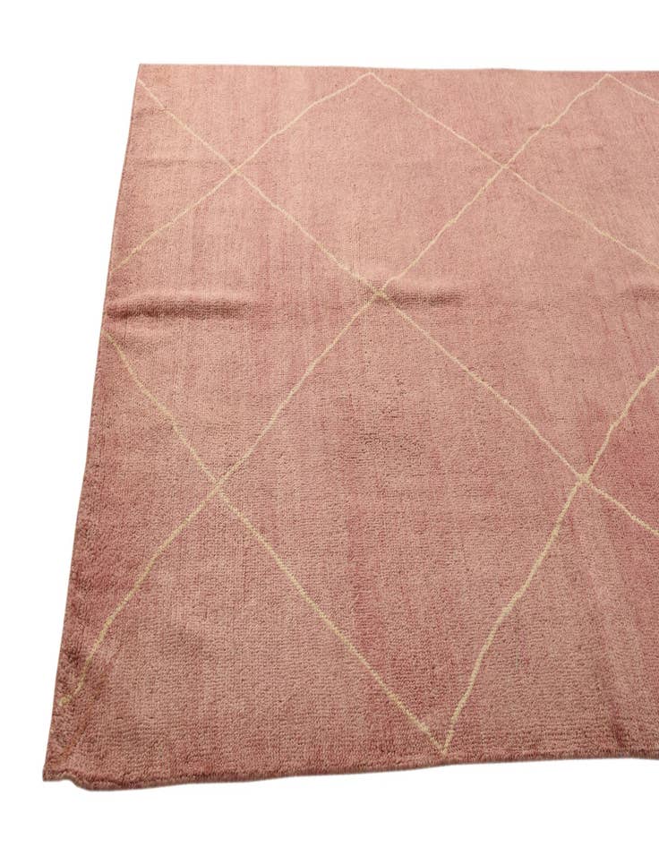 Detail image of 5' 6 x 8' 6  Hand Knotted Darya Wool Rug