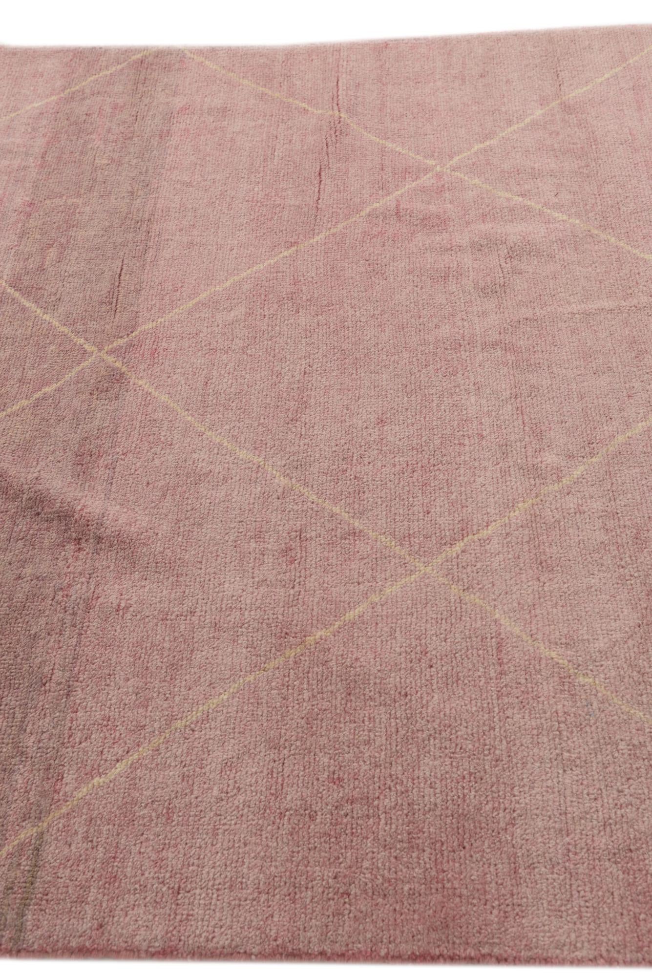 5' 7 x 8' Hand Knotted Darya Wool Rug