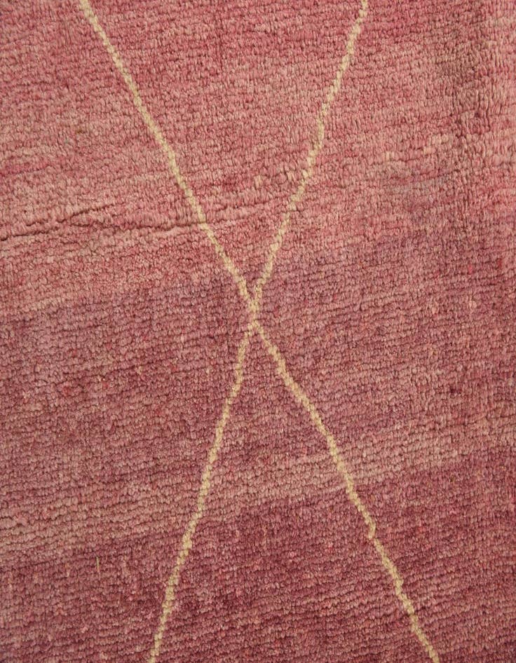 Detail image of 5' 7 x 8' Hand Knotted Darya Wool Rug