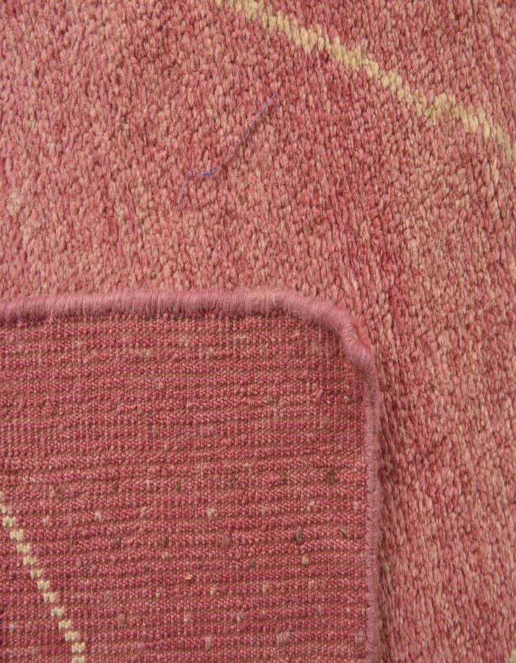 Detail image of 5' 7 x 8' Hand Knotted Darya Wool Rug