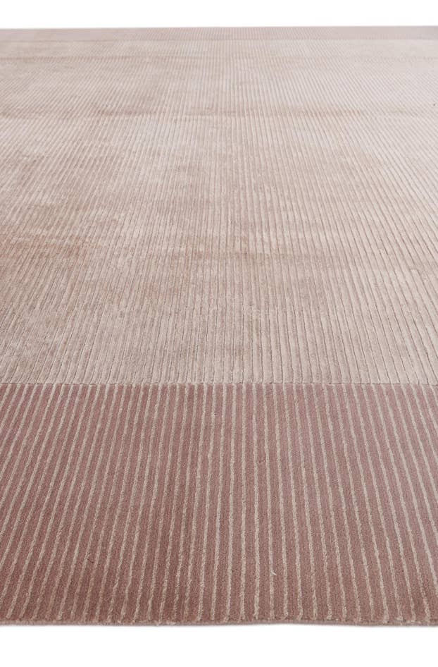 Detail image of 9' 8 x 13' 4 Hand Knotted Darya Wool Rug