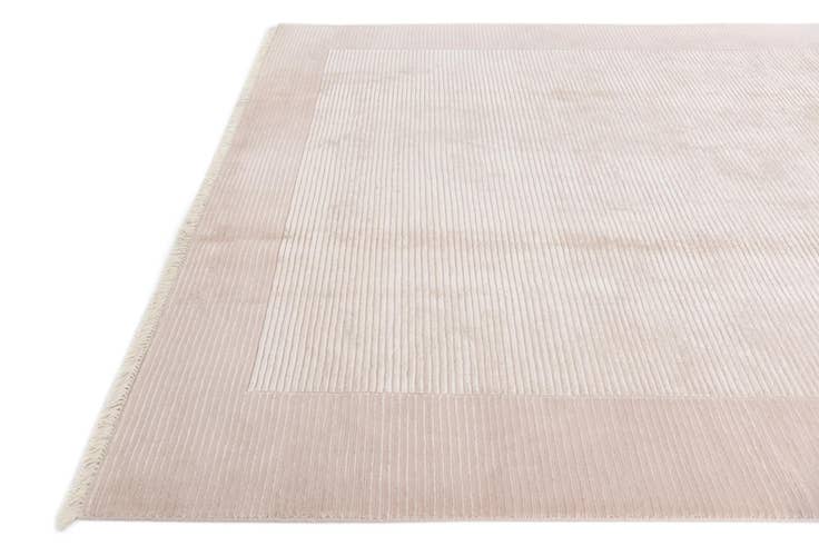 Detail image of 6' 7 x 9' 9 Hand Knotted Darya Wool Rug