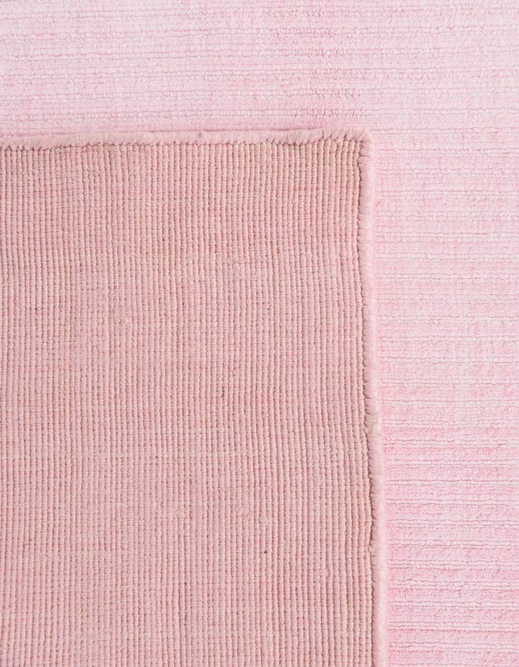 Detail image of 4' 11 x 6' 8  Hand Knotted Darya Wool Rug