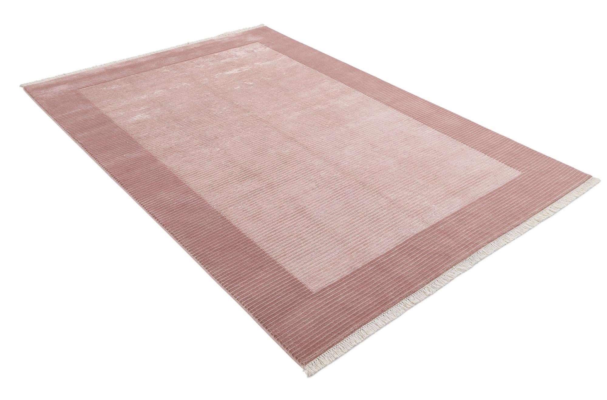 5' 6 x 7' 11 Darya Rug