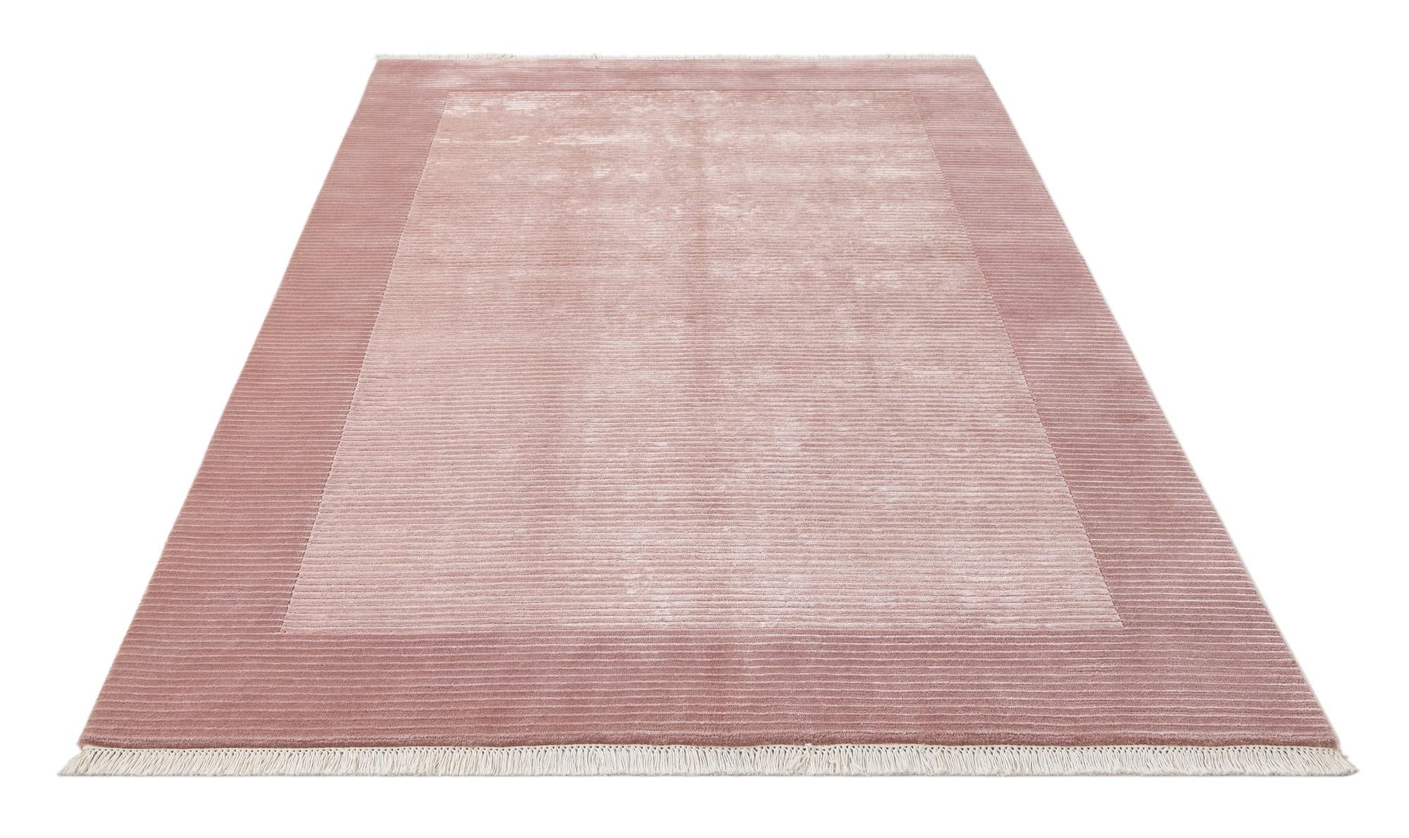 5' 6 x 7' 11 Darya Rug
