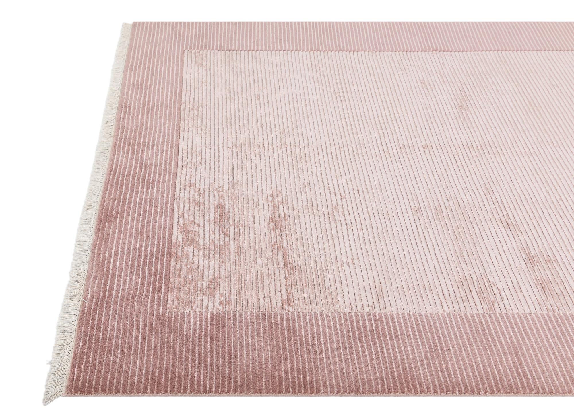 5' 6 x 7' 11 Darya Rug