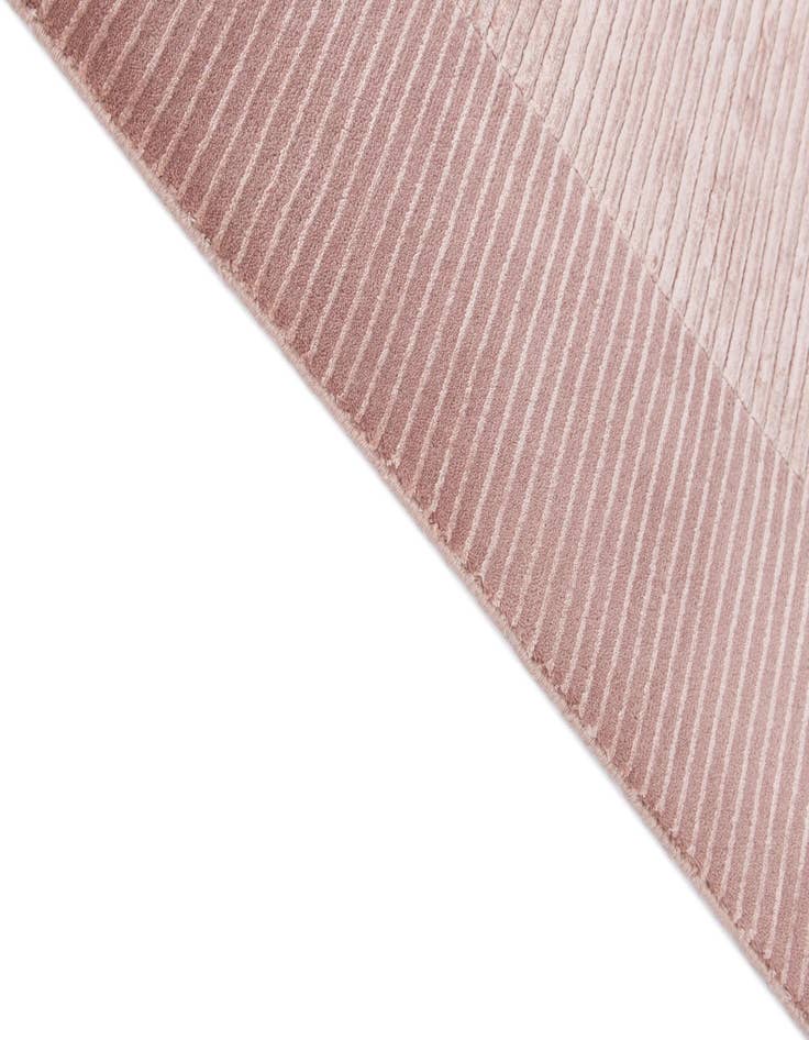 Detail image of 5' 6 x 7' 11 Darya Rug