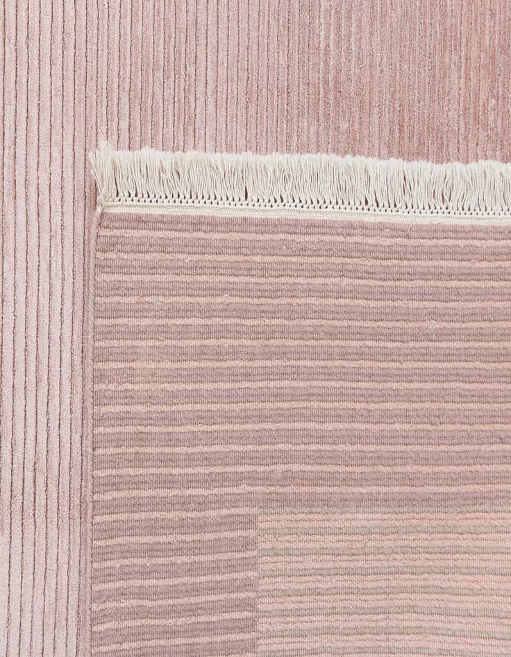 Detail image of 5' 6 x 7' 11 Darya Rug