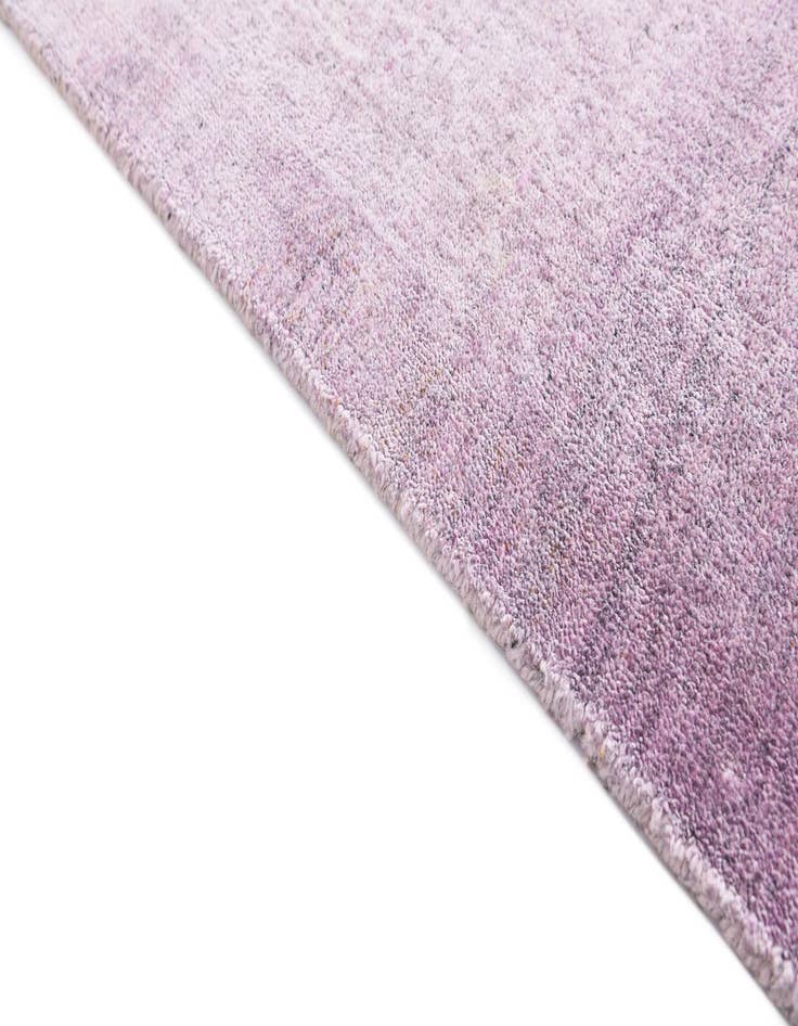 Detail image of 5' 7 x 7' 9 Darya Rug