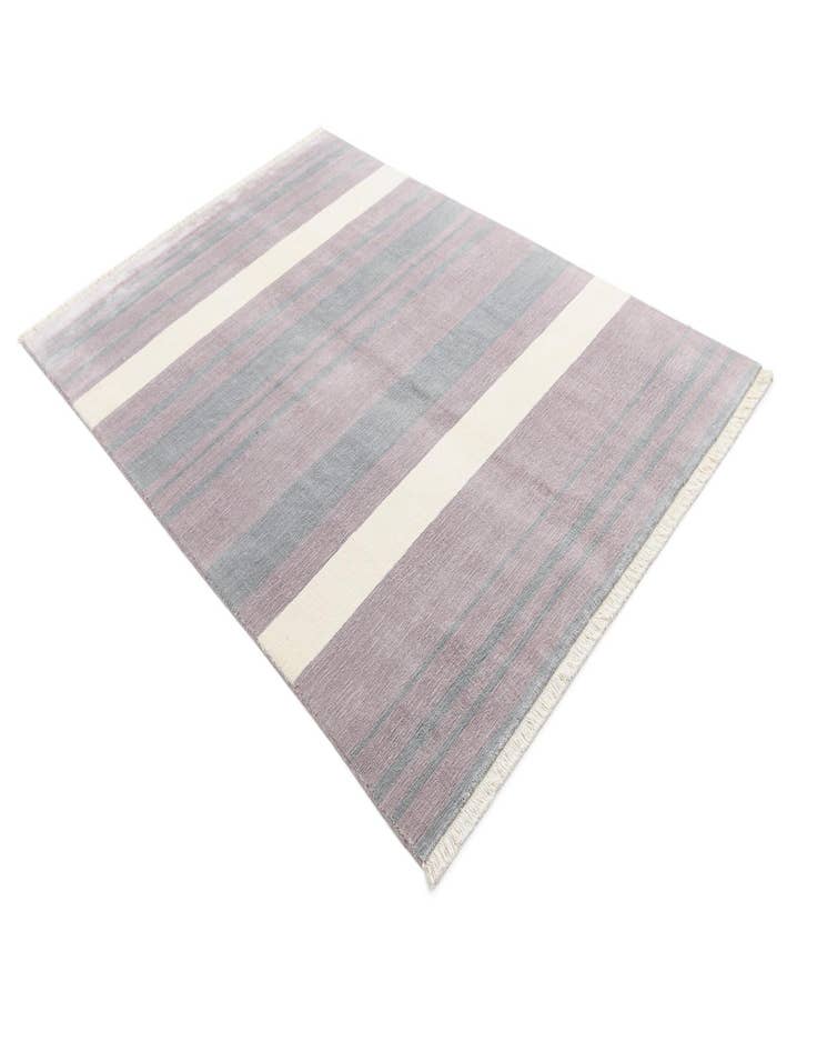 Detail image of 5' 7 x 7' 10 Darya Rug