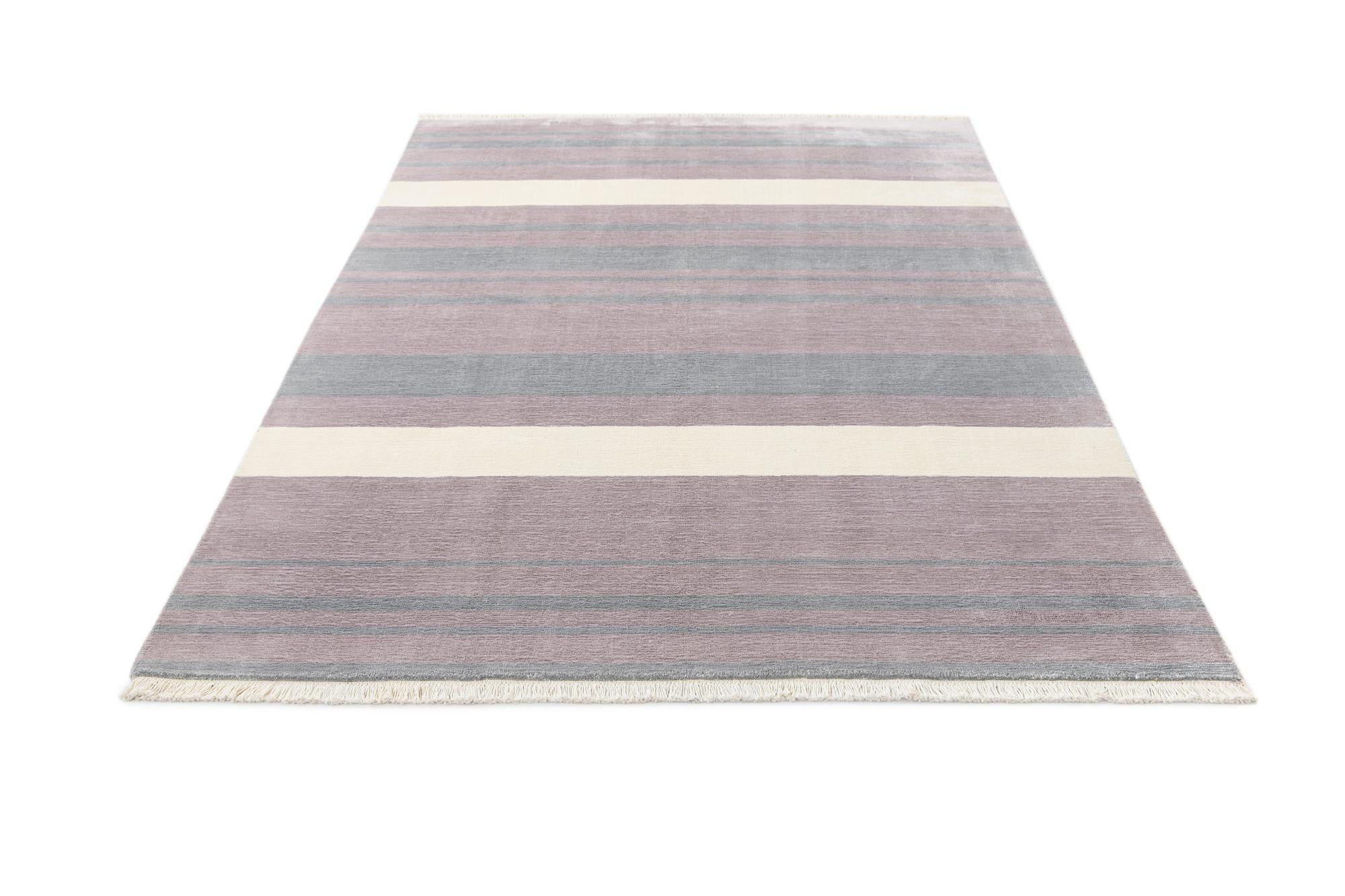 5' 7 x 7' 10 Darya Rug