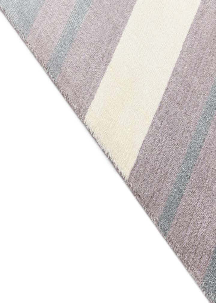 5' 7 x 7' 10 Darya Rug
