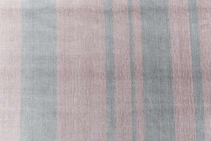 5' 7 x 7' 10 Darya Rug