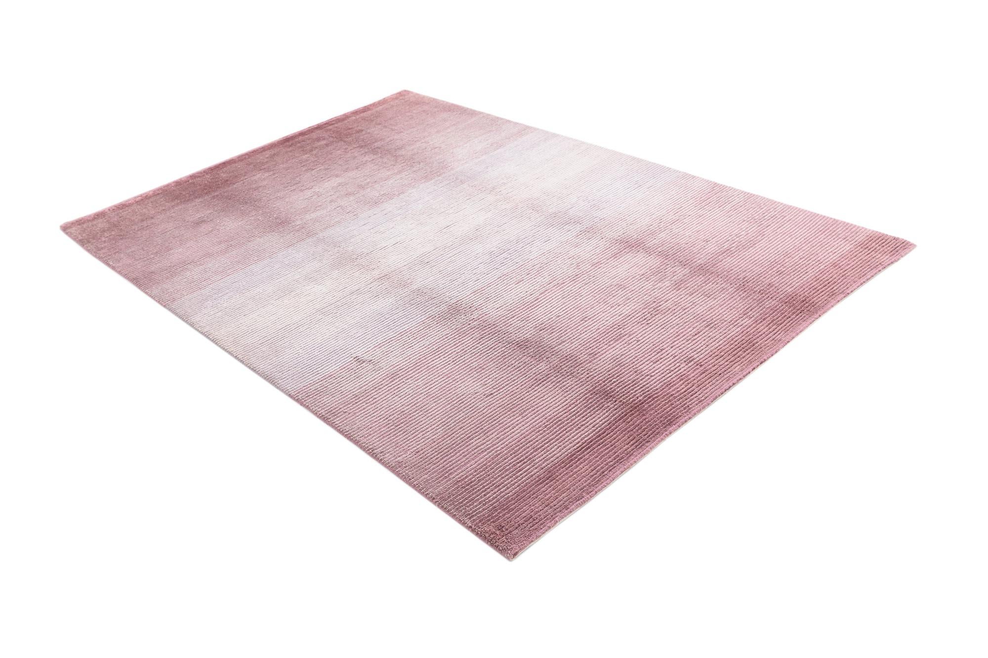 5' 7 x 7' 7 Darya Rug