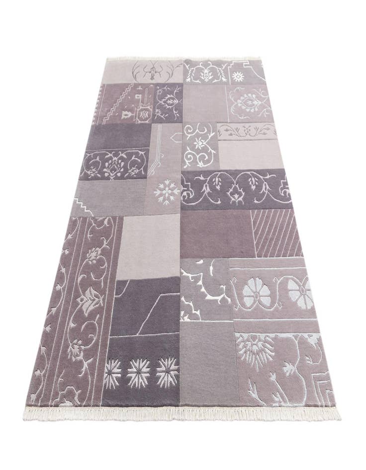 Detail image of 5' 7 x 7' 10 Darya Rug