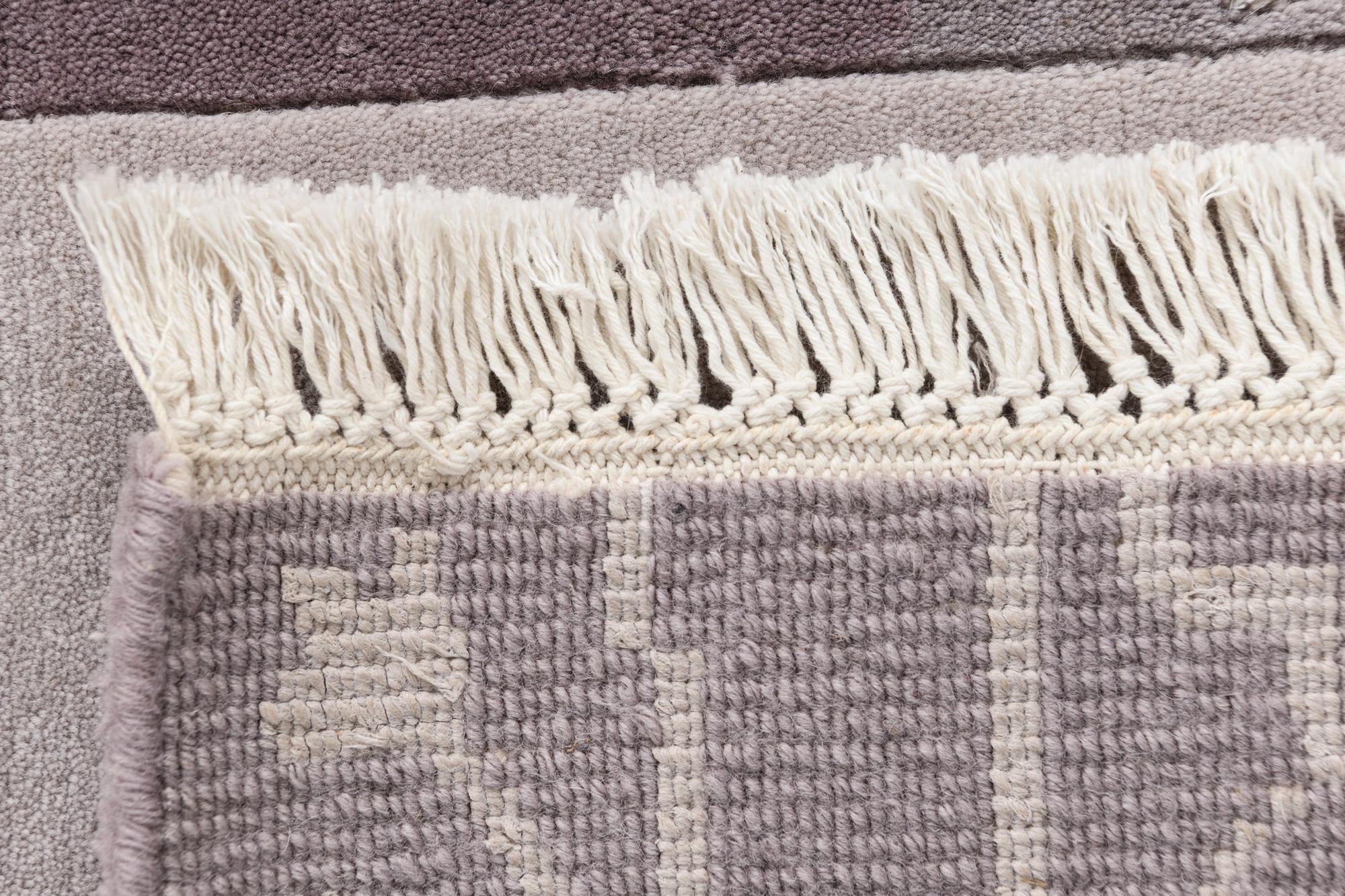 5' 7 x 7' 10 Darya Rug
