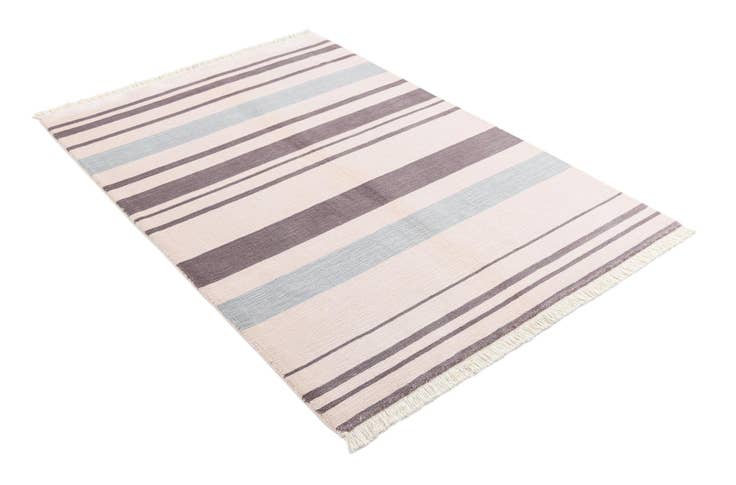 Detail image of 3' 11 x 6' 1 Darya Rug