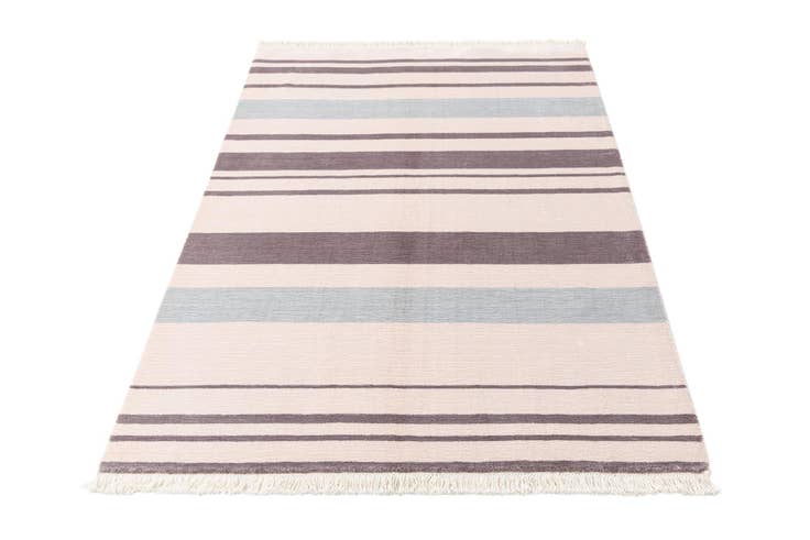 Detail image of 3' 11 x 6' 1 Darya Rug