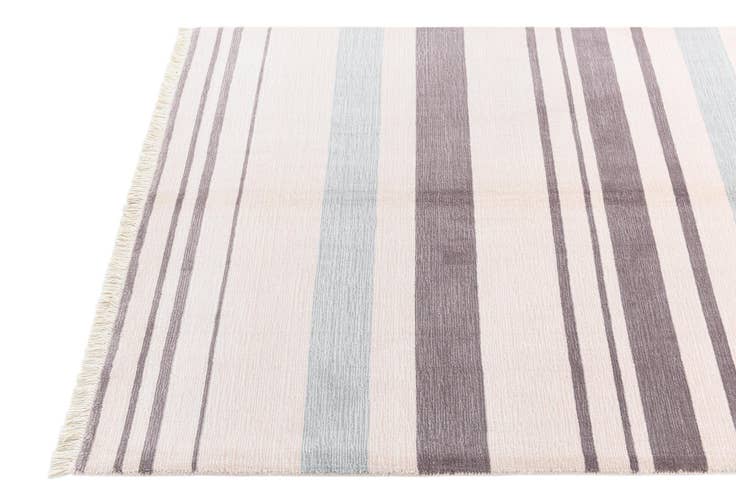Detail image of 3' 11 x 6' 1 Darya Rug