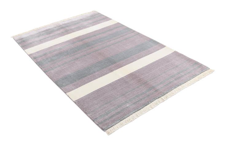 Detail image of 3' 11 x 6' Darya Rug