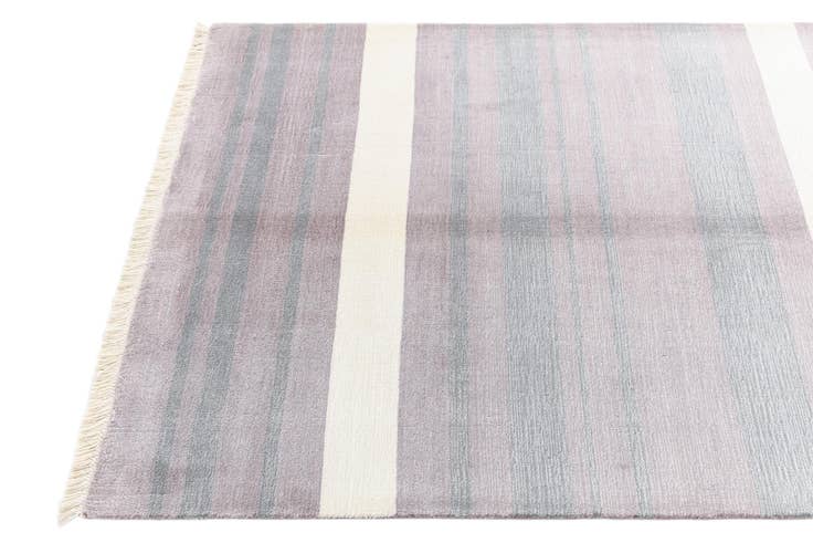 Detail image of 3' 11 x 6' Darya Rug