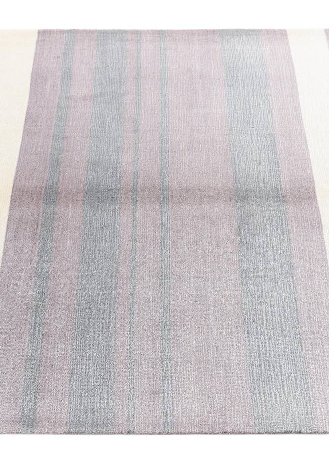 Detail image of 3' 11 x 6' Darya Rug