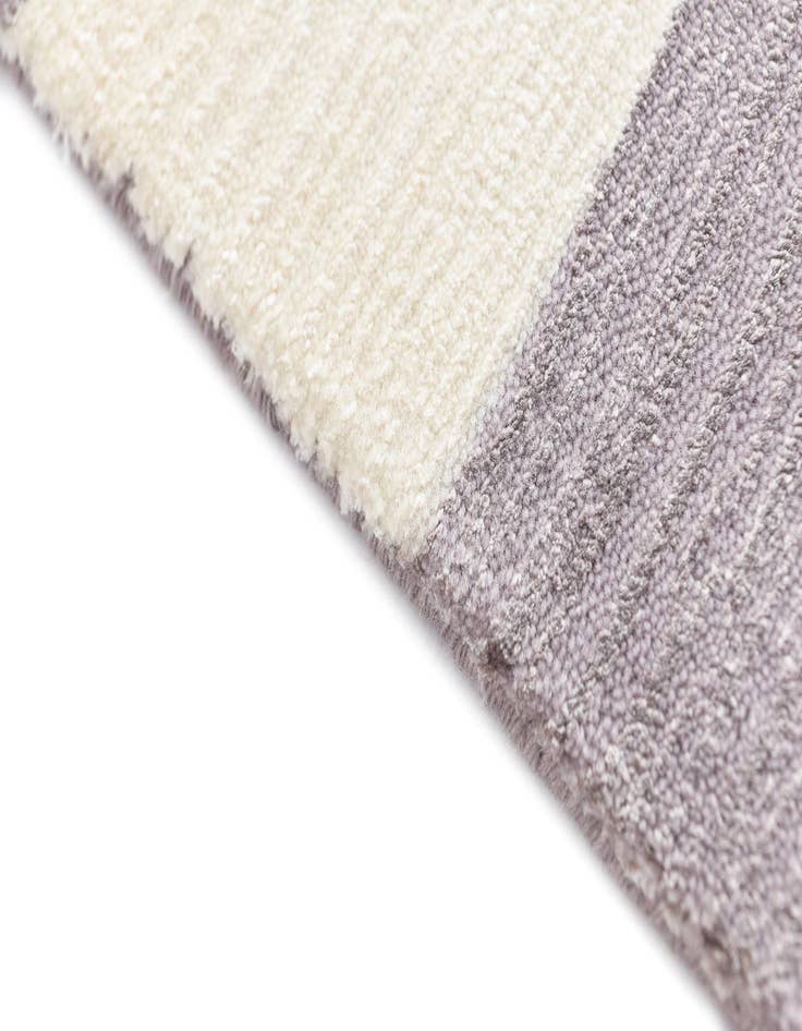 Detail image of 3' 11 x 6' Darya Rug