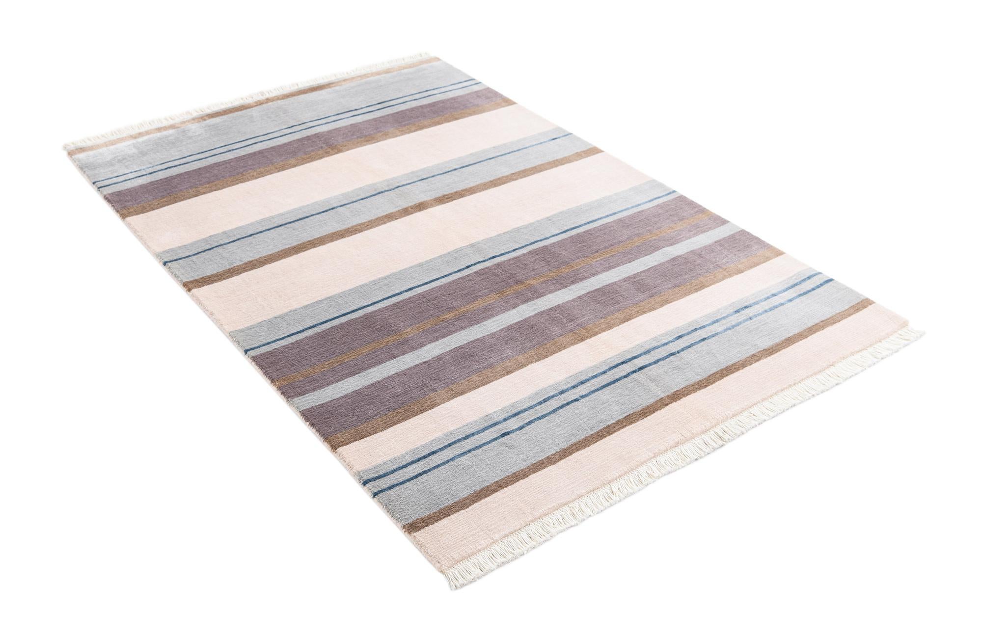 4' x 6' Darya Rug