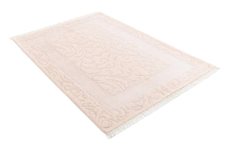 Detail image of 4' 5 x 6' 2 Darya Rug